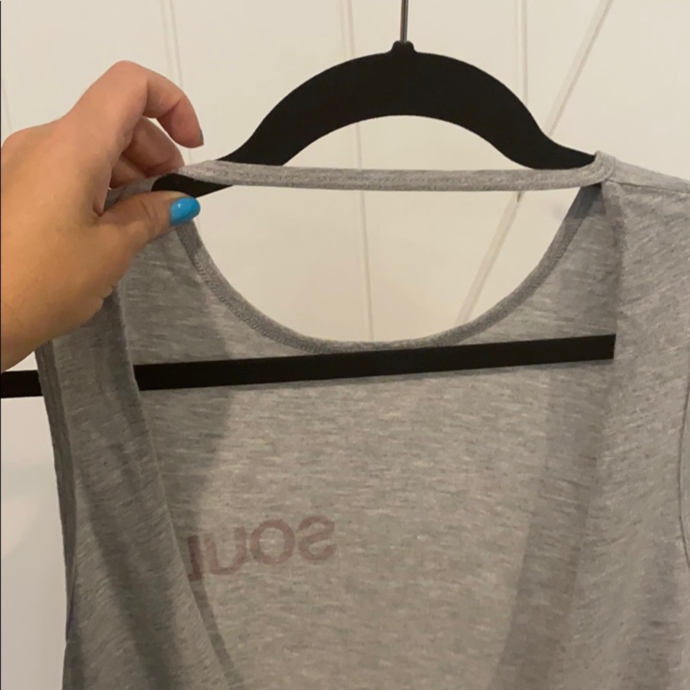3/$25๐*SOUL* tank top Soulcycle size M - Picture 8 of 8